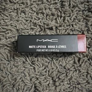 New ! Mac lipstick
